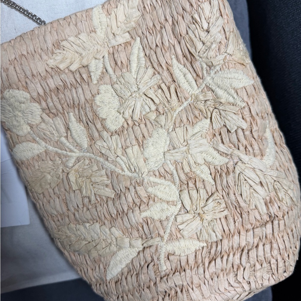 NWT Zara Woman BRAIDED BASKET BAG WITH FLORAL DESIGN - Picture 7 of 11